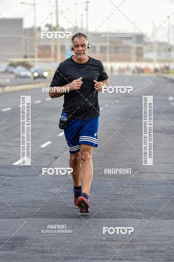 Achetez vos photos de l'vnementAURORA RUNNING sur Fotop