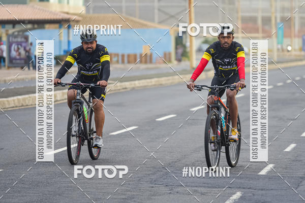 Achetez vos photos de l'vnementAURORA RUNNING sur Fotop