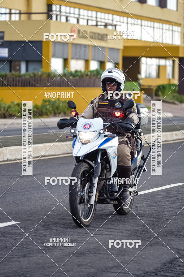 Achetez vos photos de l'vnementAURORA RUNNING sur Fotop