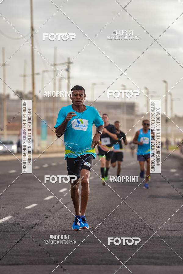 Achetez vos photos de l'vnementAURORA RUNNING sur Fotop