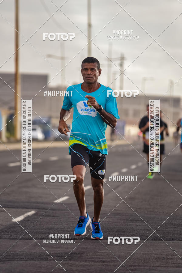 Achetez vos photos de l'vnementAURORA RUNNING sur Fotop