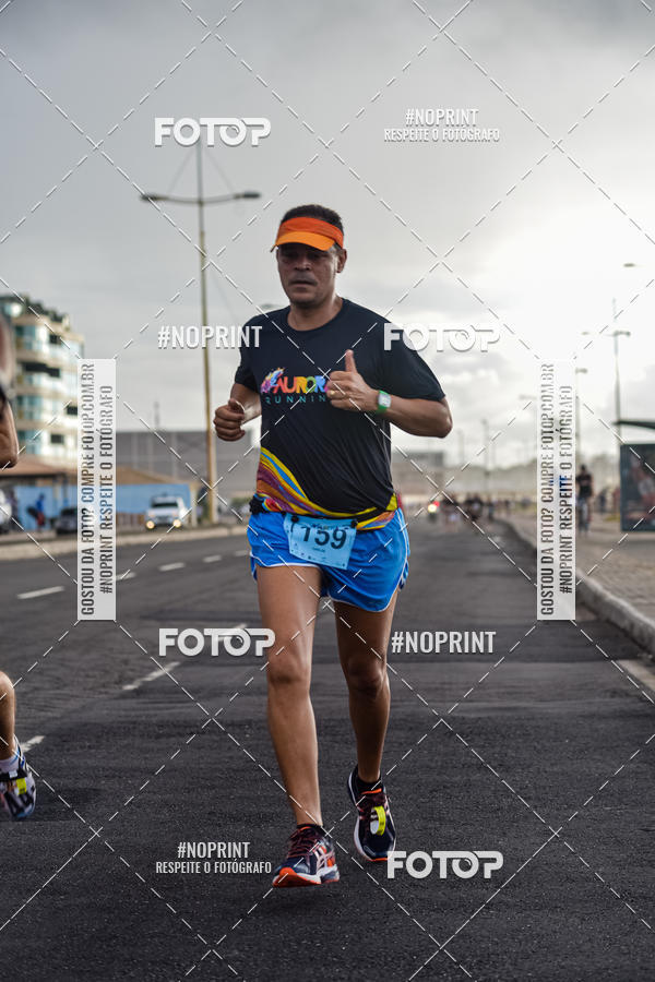 Achetez vos photos de l'vnementAURORA RUNNING sur Fotop