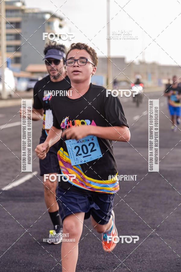 Achetez vos photos de l'vnementAURORA RUNNING sur Fotop