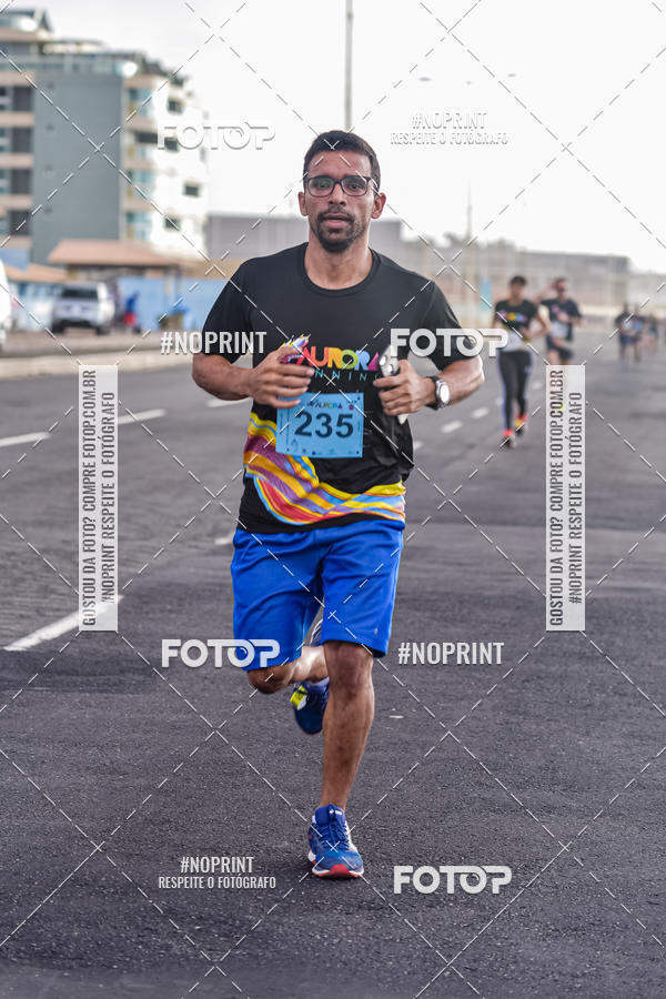 Achetez vos photos de l'vnementAURORA RUNNING sur Fotop