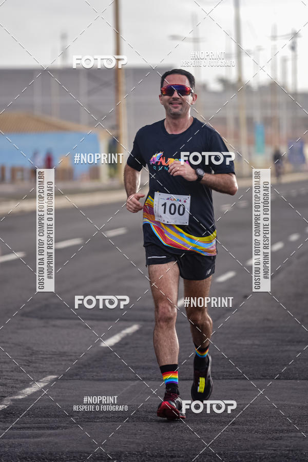 Achetez vos photos de l'vnementAURORA RUNNING sur Fotop