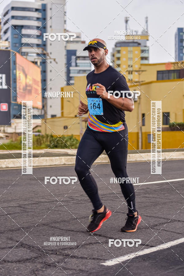 Achetez vos photos de l'vnementAURORA RUNNING sur Fotop