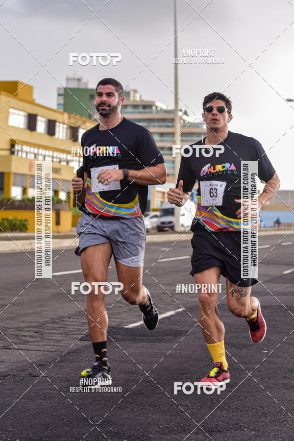 Achetez vos photos de l'vnementAURORA RUNNING sur Fotop