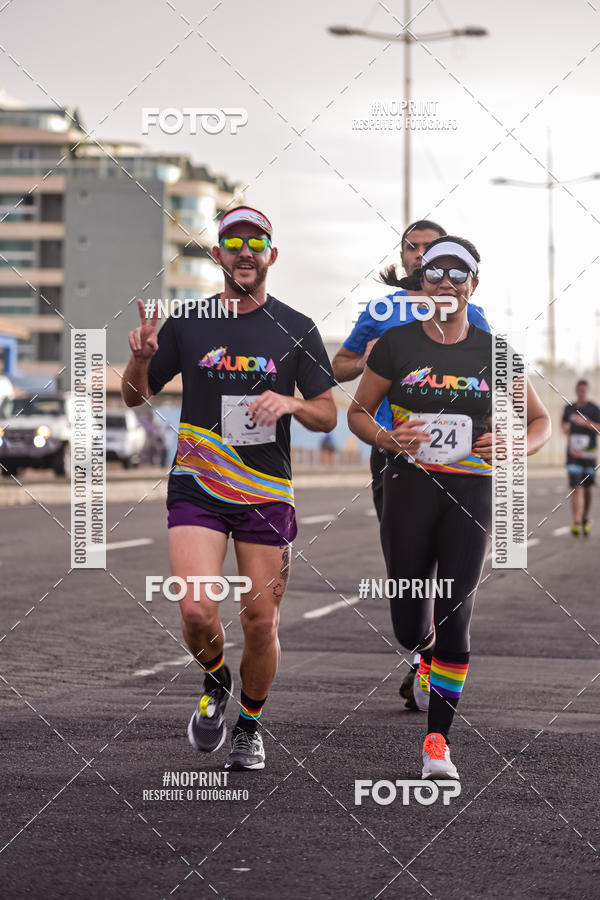 Achetez vos photos de l'vnementAURORA RUNNING sur Fotop