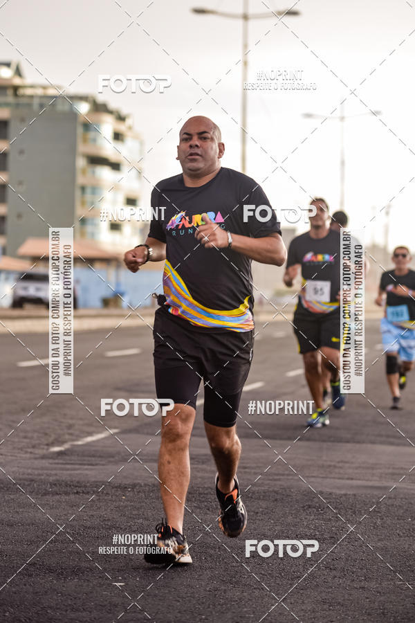 Achetez vos photos de l'vnementAURORA RUNNING sur Fotop