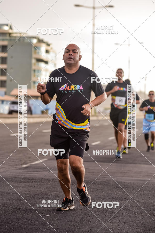 Achetez vos photos de l'vnementAURORA RUNNING sur Fotop