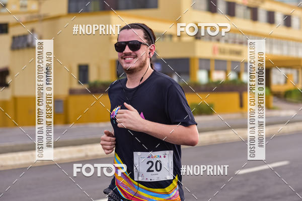 Achetez vos photos de l'vnementAURORA RUNNING sur Fotop