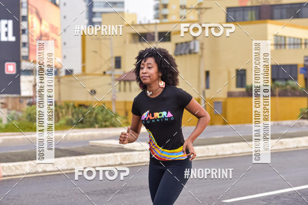 Achetez vos photos de l'vnementAURORA RUNNING sur Fotop