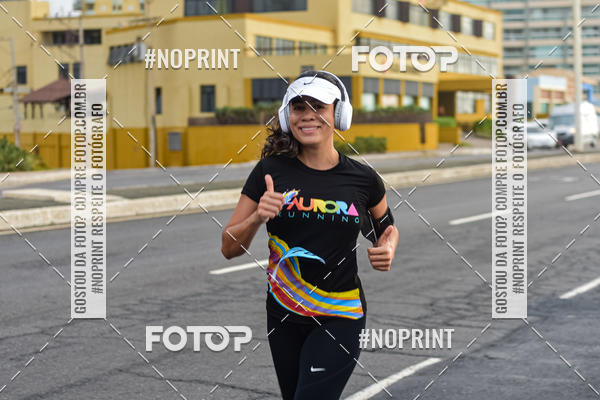 Achetez vos photos de l'vnementAURORA RUNNING sur Fotop