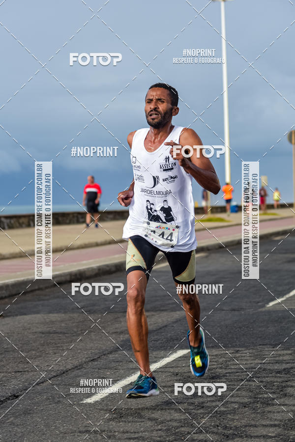 Buy your photos of the eventAURORA RUNNING on Fotop