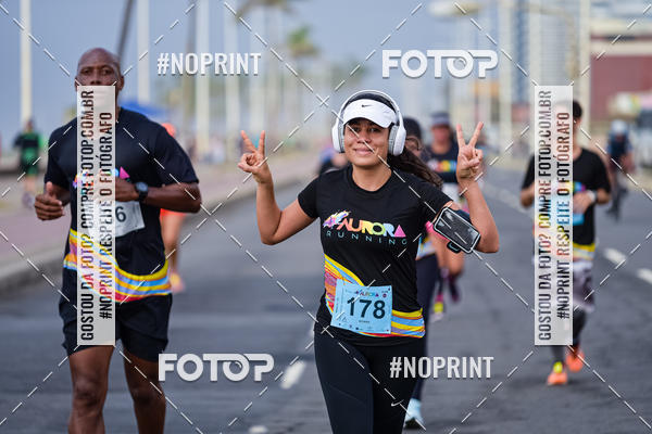 Buy your photos of the eventAURORA RUNNING on Fotop