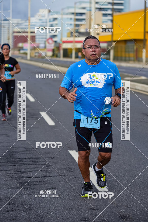 Buy your photos of the eventAURORA RUNNING on Fotop