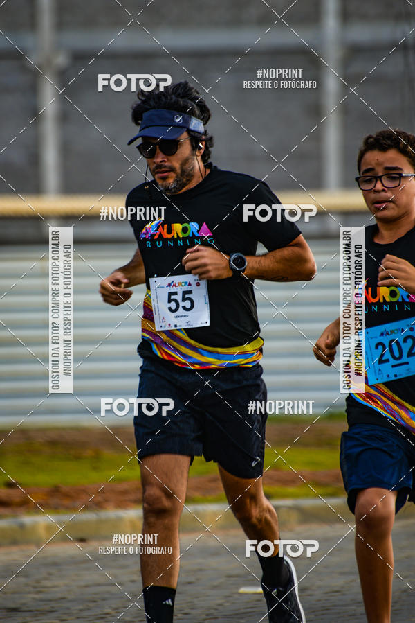 Achetez vos photos de l'vnementAURORA RUNNING sur Fotop