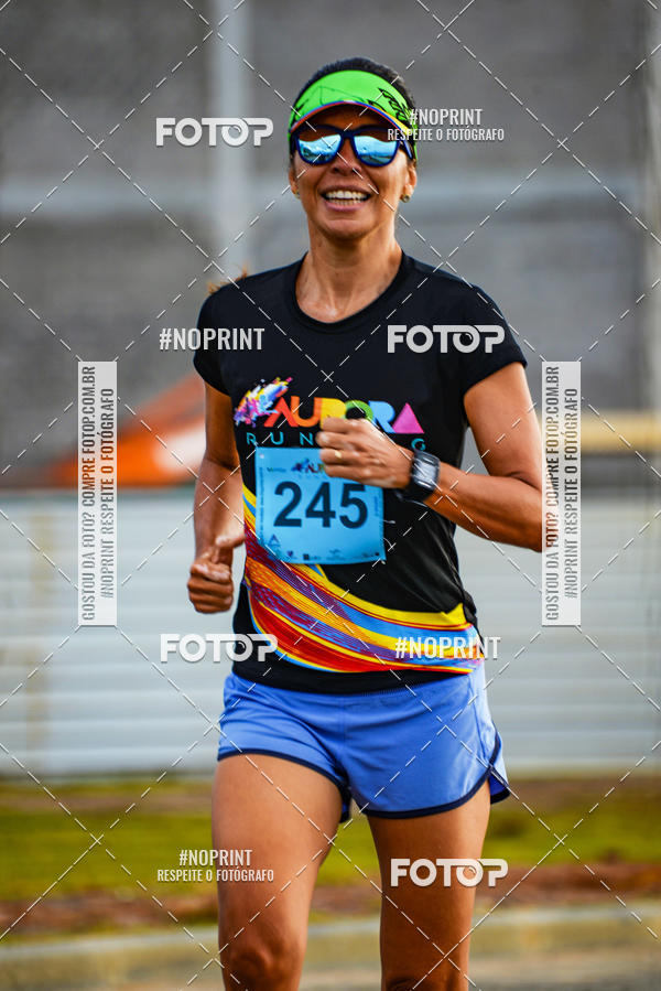 Buy your photos of the eventAURORA RUNNING on Fotop