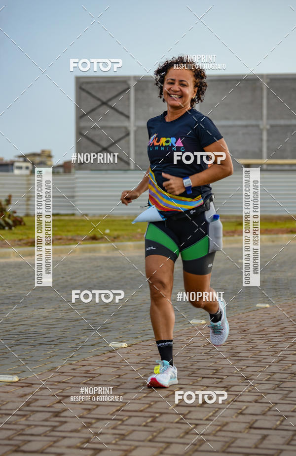 Achetez vos photos de l'vnementAURORA RUNNING sur Fotop