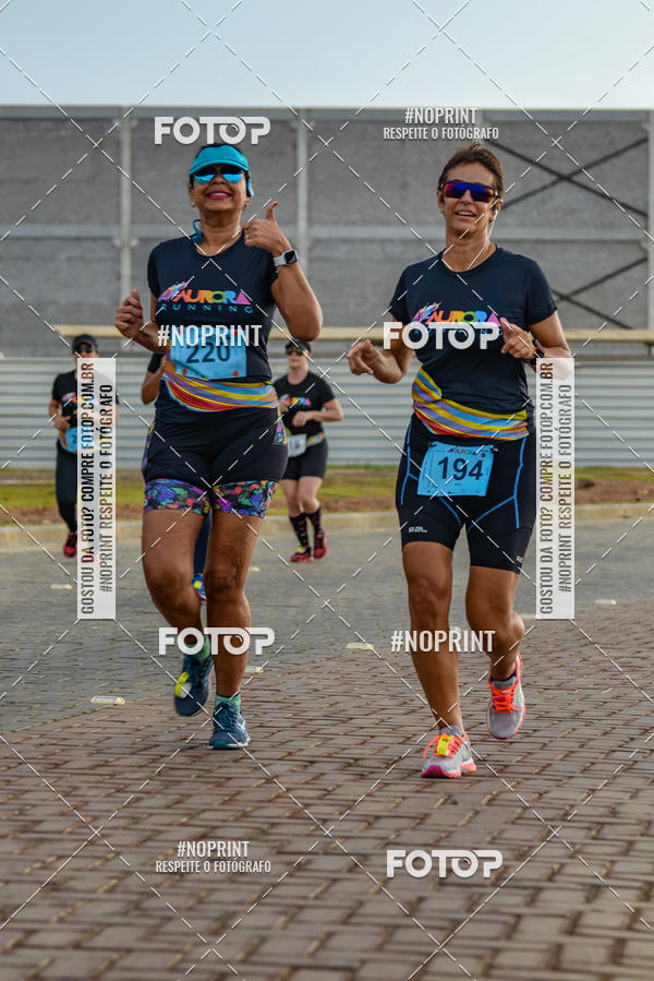 Buy your photos of the eventAURORA RUNNING on Fotop