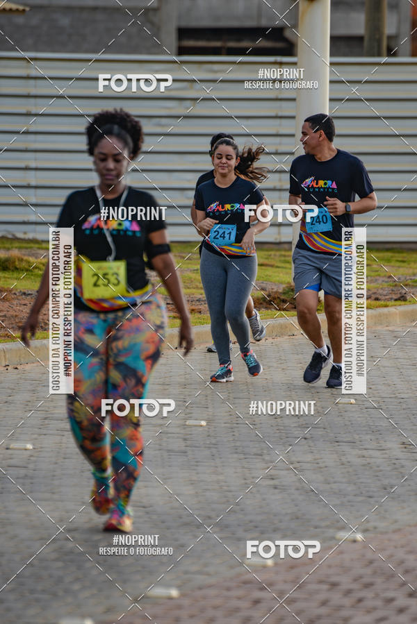 Buy your photos of the eventAURORA RUNNING on Fotop