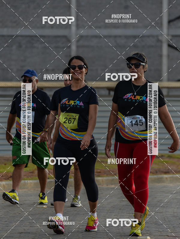 Buy your photos of the eventAURORA RUNNING on Fotop
