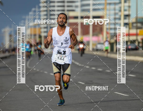 Buy your photos of the eventAURORA RUNNING on Fotop