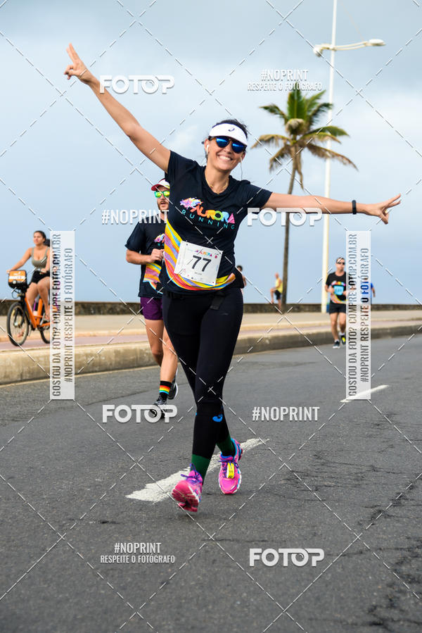 Achetez vos photos de l'vnementAURORA RUNNING sur Fotop