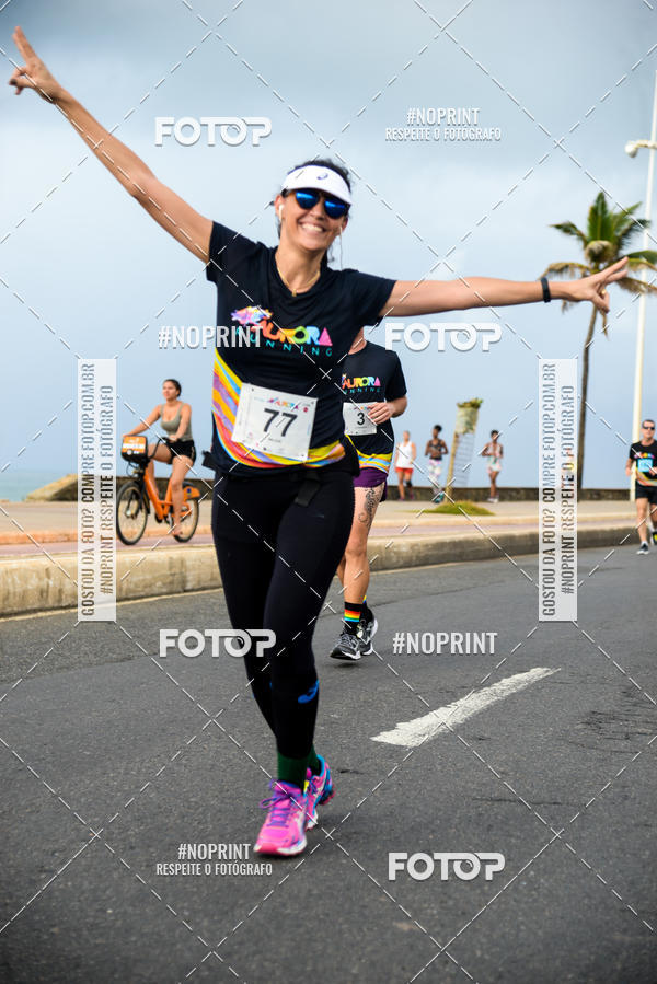 Achetez vos photos de l'vnementAURORA RUNNING sur Fotop