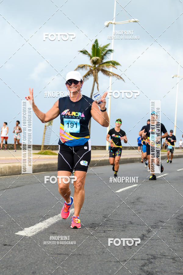 Achetez vos photos de l'vnementAURORA RUNNING sur Fotop