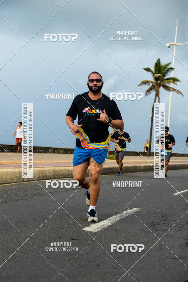 Achetez vos photos de l'vnementAURORA RUNNING sur Fotop
