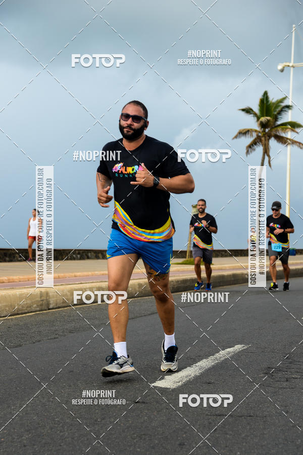 Achetez vos photos de l'vnementAURORA RUNNING sur Fotop