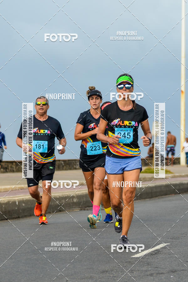 Achetez vos photos de l'vnementAURORA RUNNING sur Fotop