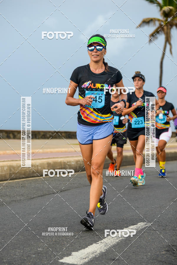 Achetez vos photos de l'vnementAURORA RUNNING sur Fotop