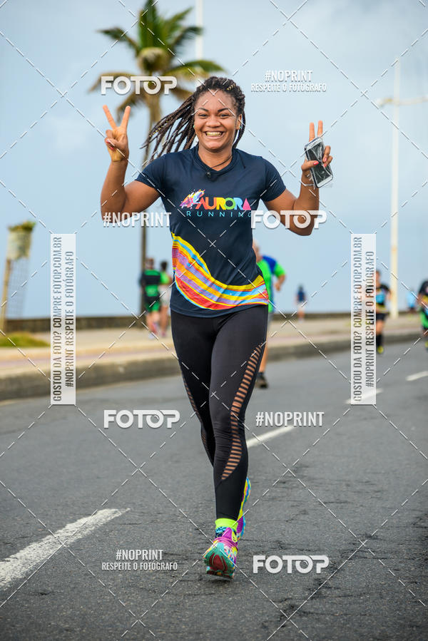 Achetez vos photos de l'vnementAURORA RUNNING sur Fotop