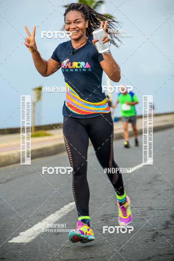 Achetez vos photos de l'vnementAURORA RUNNING sur Fotop