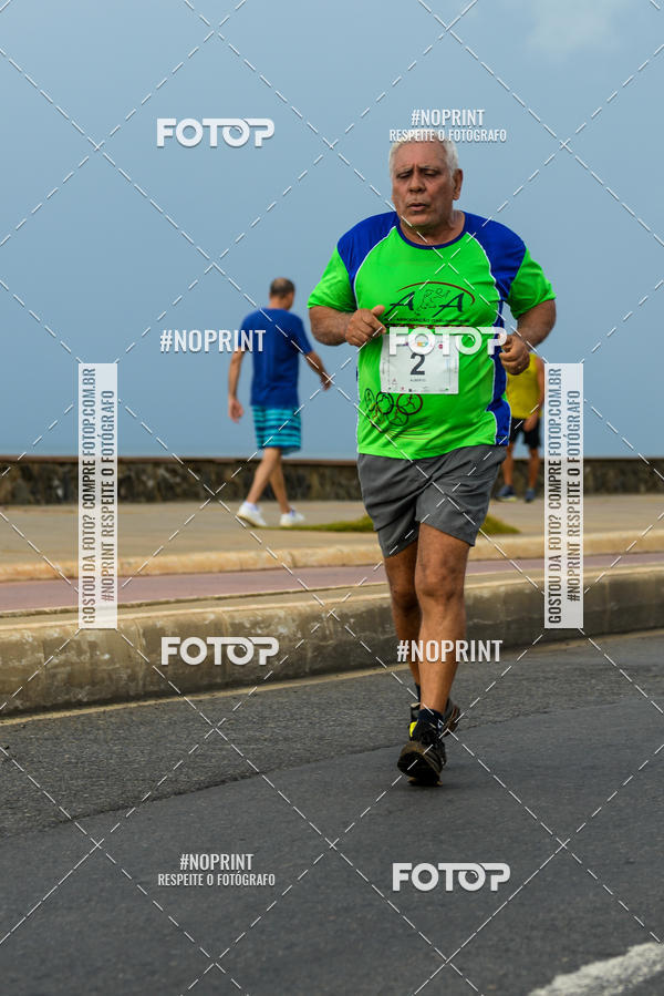 Achetez vos photos de l'vnementAURORA RUNNING sur Fotop