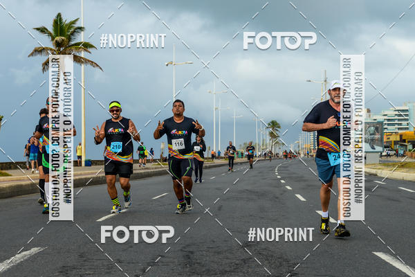 Achetez vos photos de l'vnementAURORA RUNNING sur Fotop