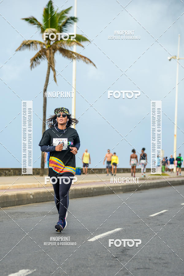 Achetez vos photos de l'vnementAURORA RUNNING sur Fotop