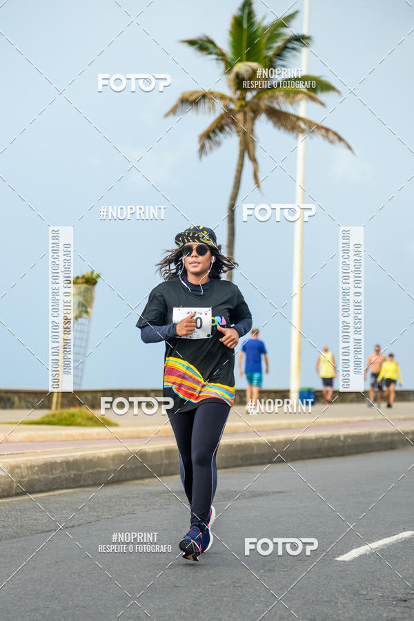 Achetez vos photos de l'vnementAURORA RUNNING sur Fotop