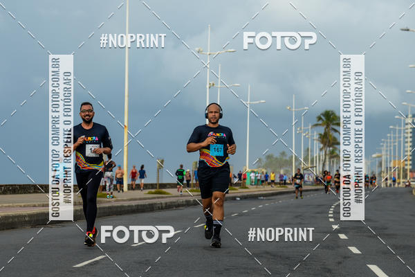 Achetez vos photos de l'vnementAURORA RUNNING sur Fotop