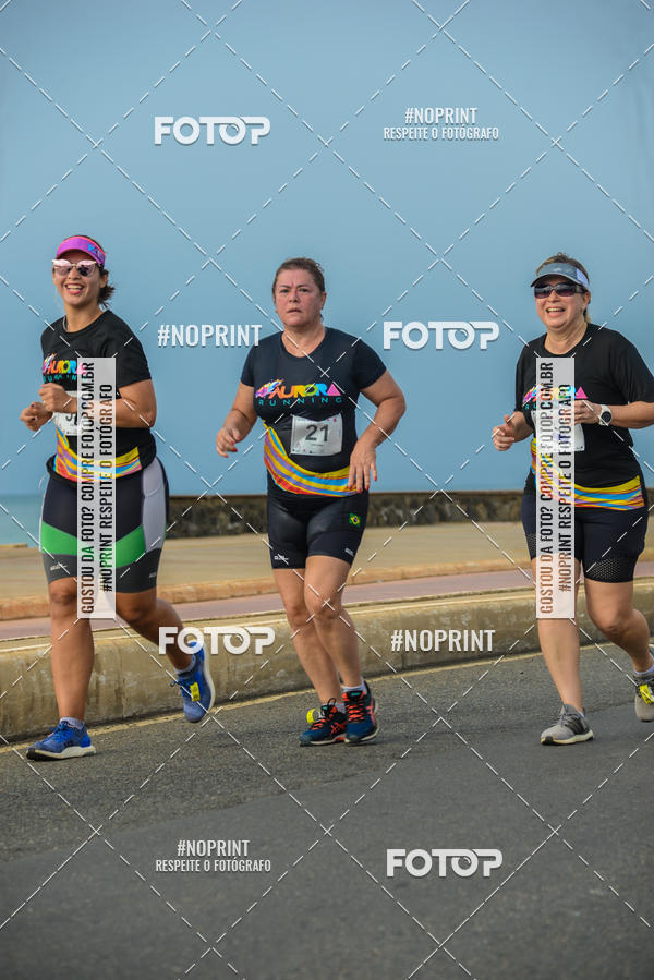 Buy your photos of the eventAURORA RUNNING on Fotop