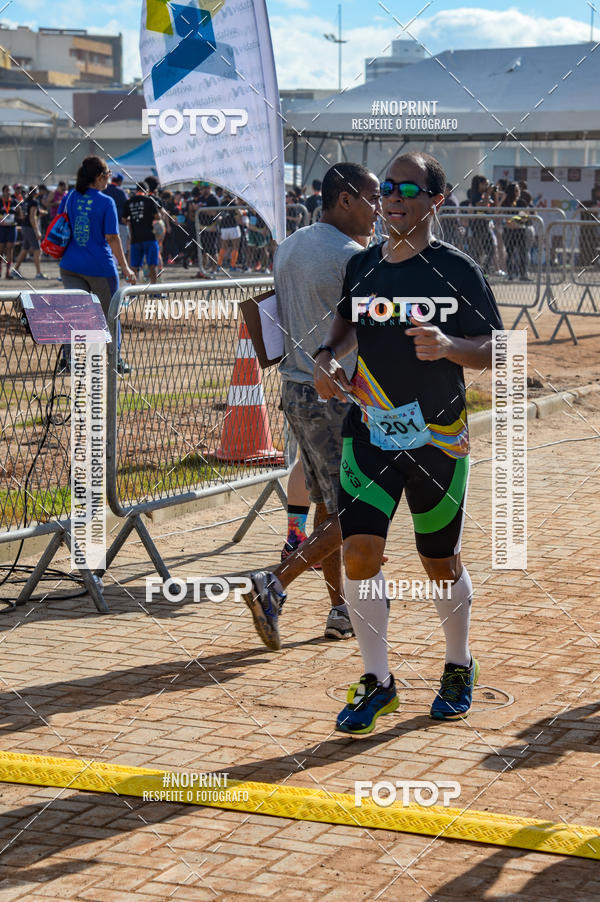 Buy your photos of the eventAURORA RUNNING on Fotop