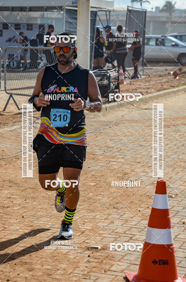 Buy your photos of the eventAURORA RUNNING on Fotop