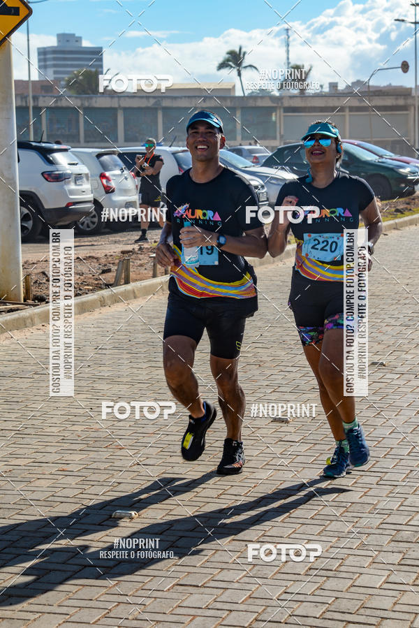 Buy your photos of the eventAURORA RUNNING on Fotop