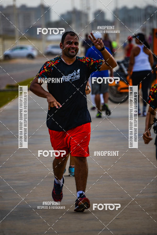 Achetez vos photos de l'vnementAURORA RUNNING sur Fotop