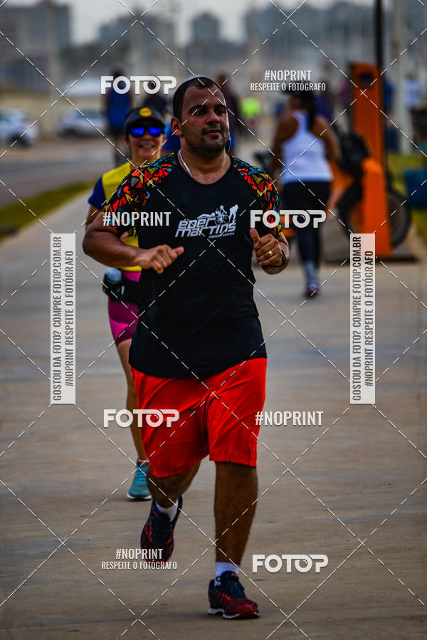 Achetez vos photos de l'vnementAURORA RUNNING sur Fotop