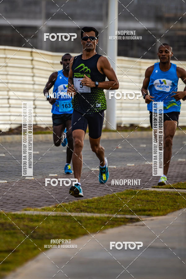 Achetez vos photos de l'vnementAURORA RUNNING sur Fotop