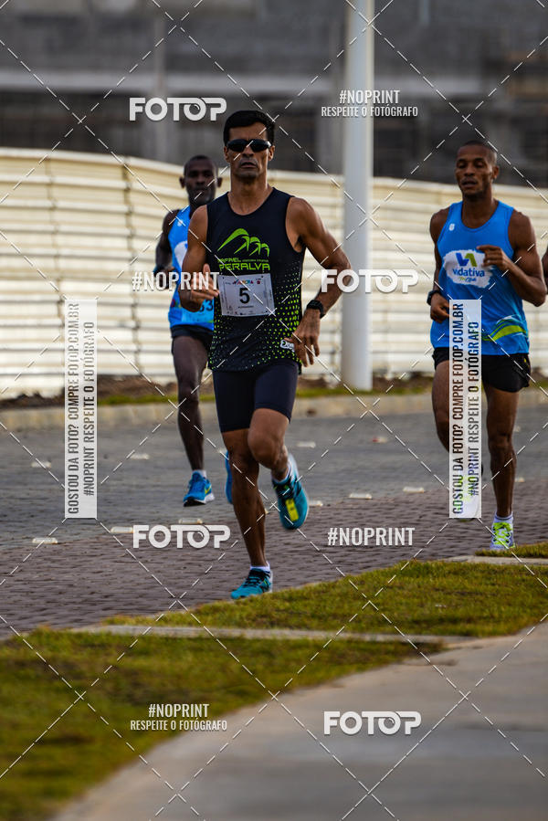 Achetez vos photos de l'vnementAURORA RUNNING sur Fotop