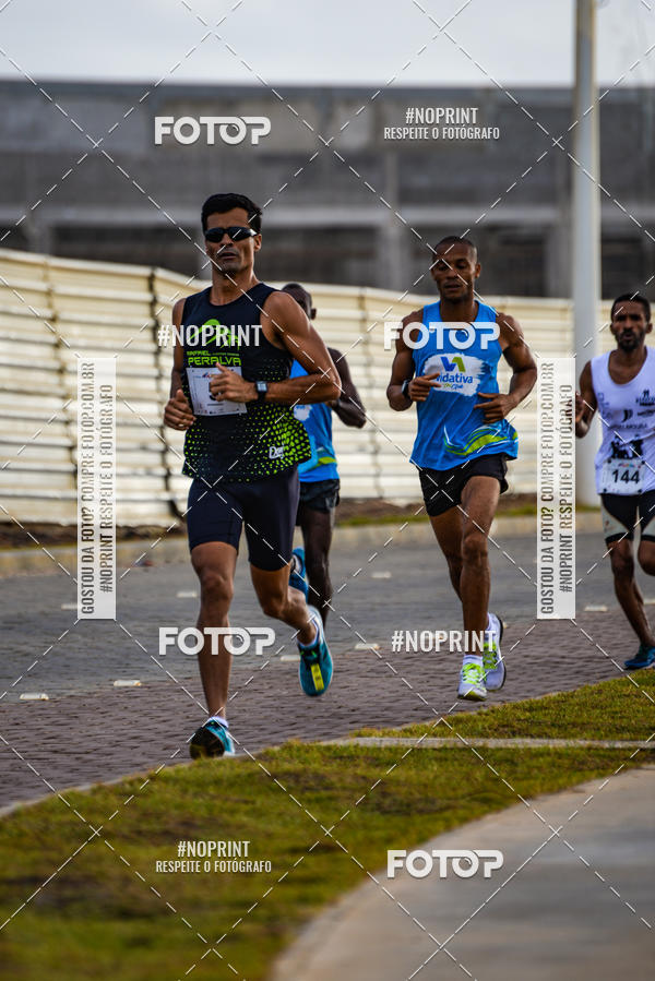 Achetez vos photos de l'vnementAURORA RUNNING sur Fotop